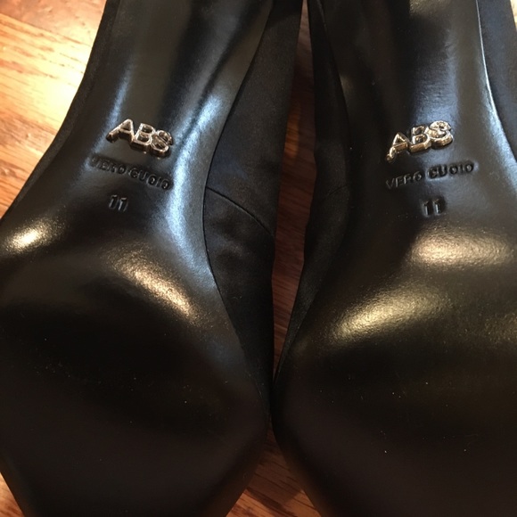 Heels - Picture 4 of 5